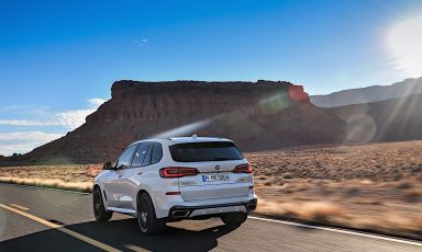 科技與奢華相結(jié)合 全新寶馬X5正式亮相縮略圖